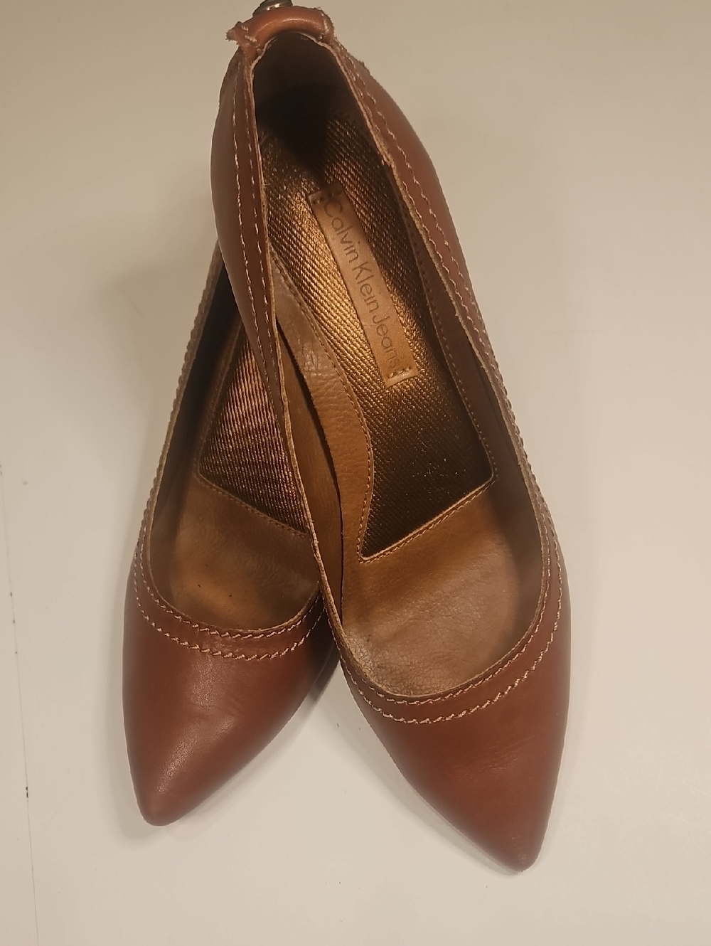 Calvin Klein Jeans Women's Leather Cognac Pointed Toe Flats